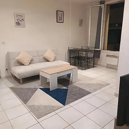 דירה Cozy Private Apartment, 15 Minutes To Rer E, Maison Lafayette *